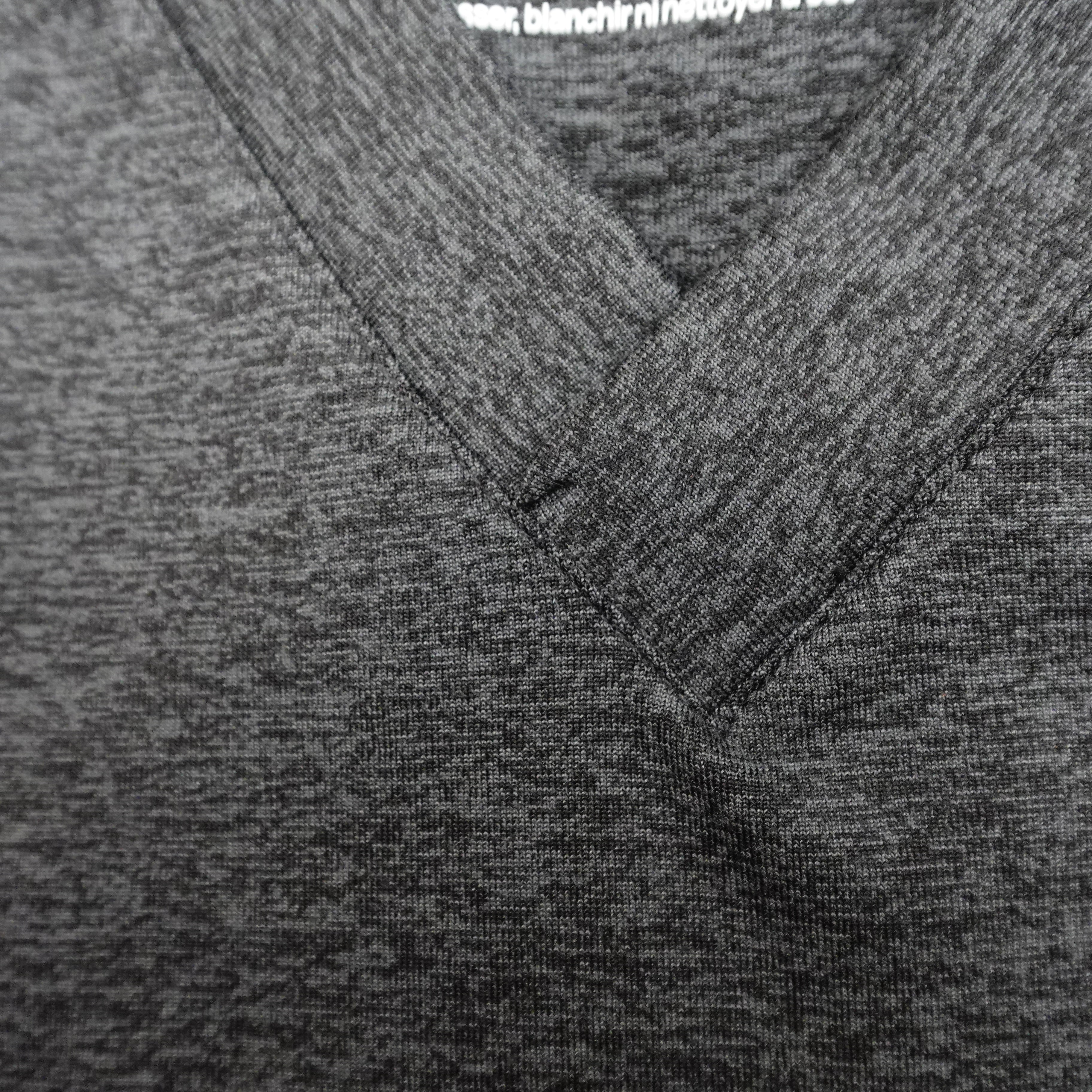 *Van* Relaxed Fit V-Neck Top SLV313 (Medium)
