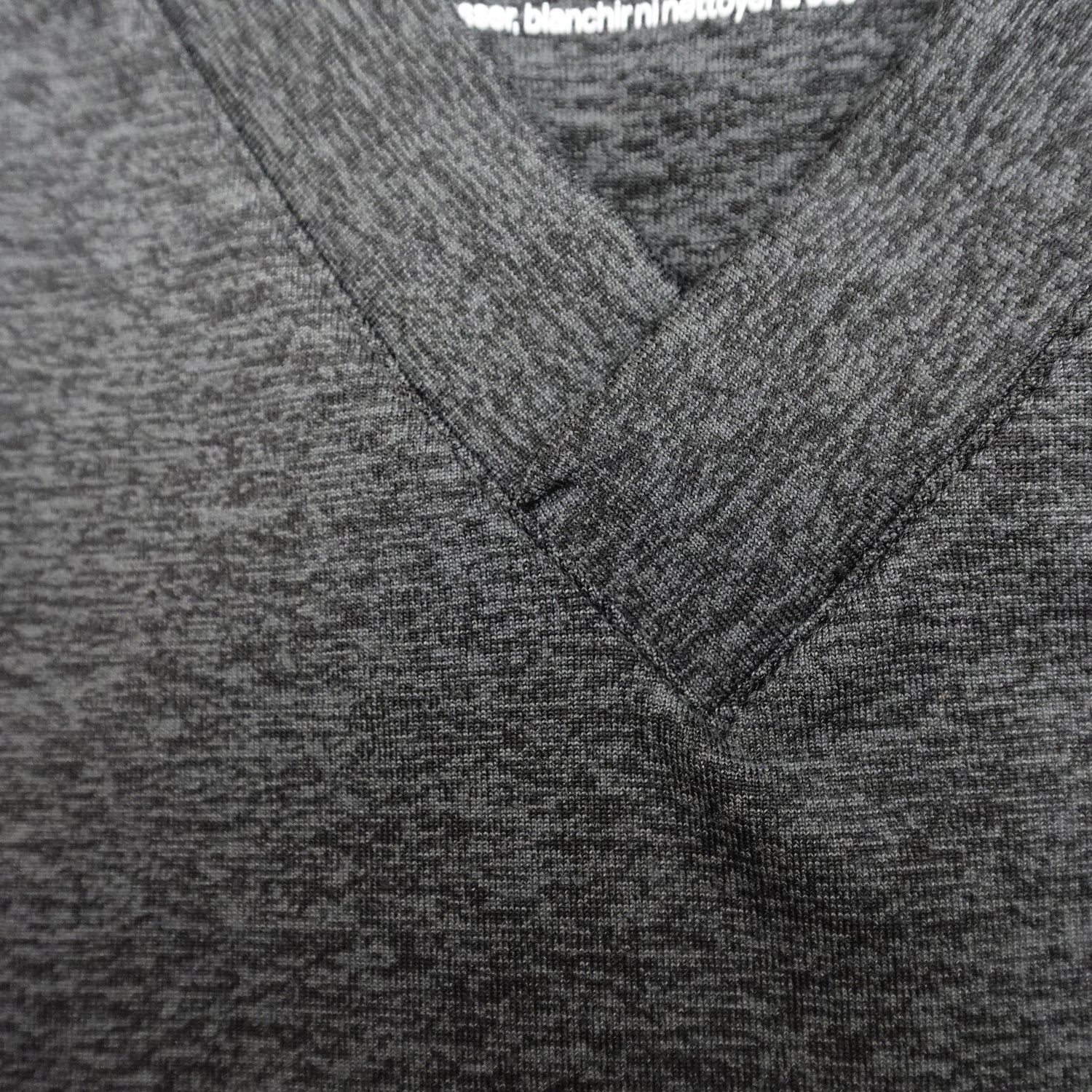 *Van* Relaxed Fit V-Neck Top SLV313 (Medium)