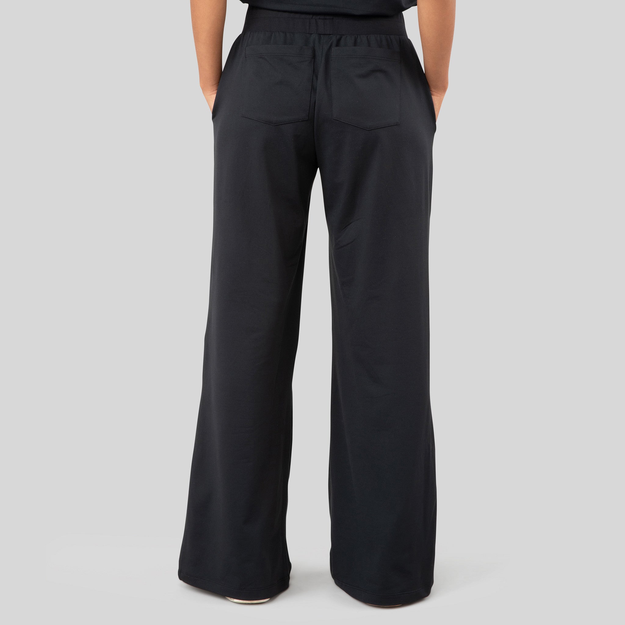 ‘Effortless’ Lightweight Wide Leg Pant · Black