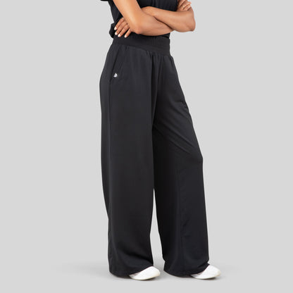 ‘Effortless’ Lightweight Wide Leg Pant · Black