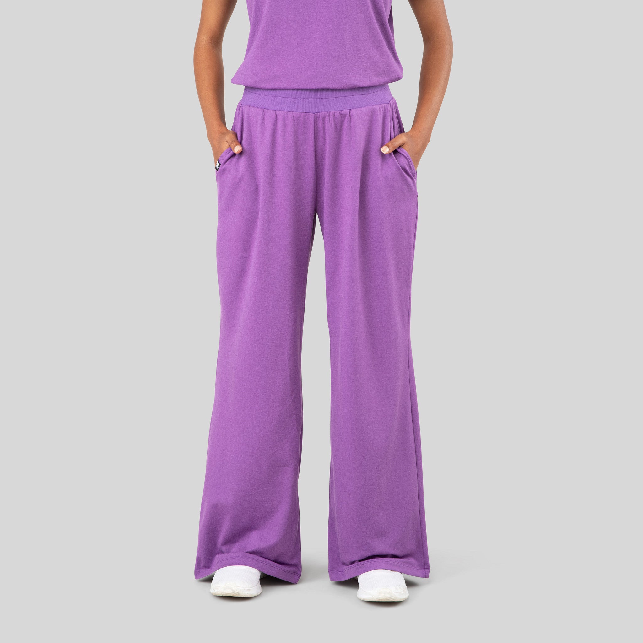 ‘Effortless’ Lightweight Wide Leg Pant · Sugar Plum